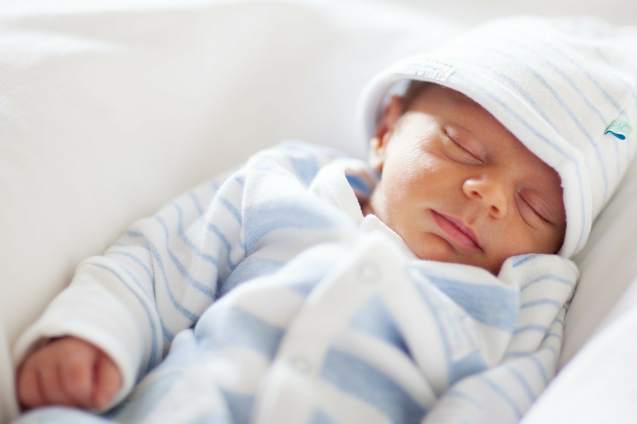 Ubranka dla niemowląt – czy materiał ma znaczenie?