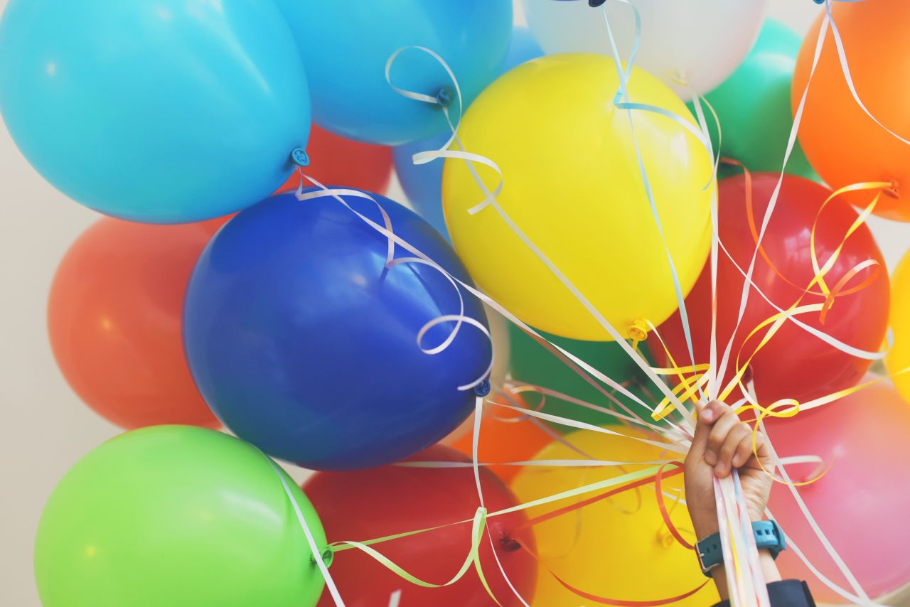 Nietuzinkowe dekoracje, które sprawdzą się na każdej imprezie urodzinowej dziecka