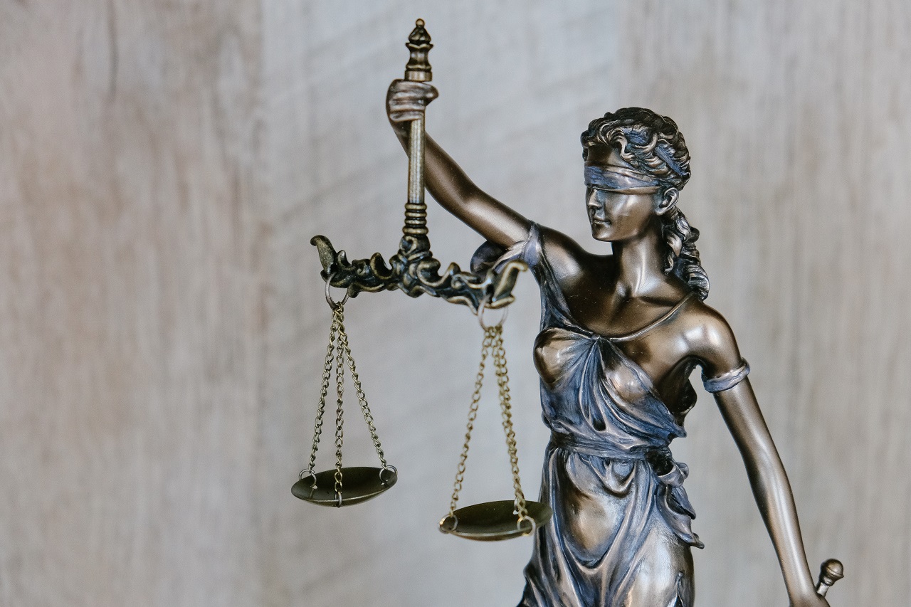 Radca prawny – jakie przykładowe usługi świadczy?